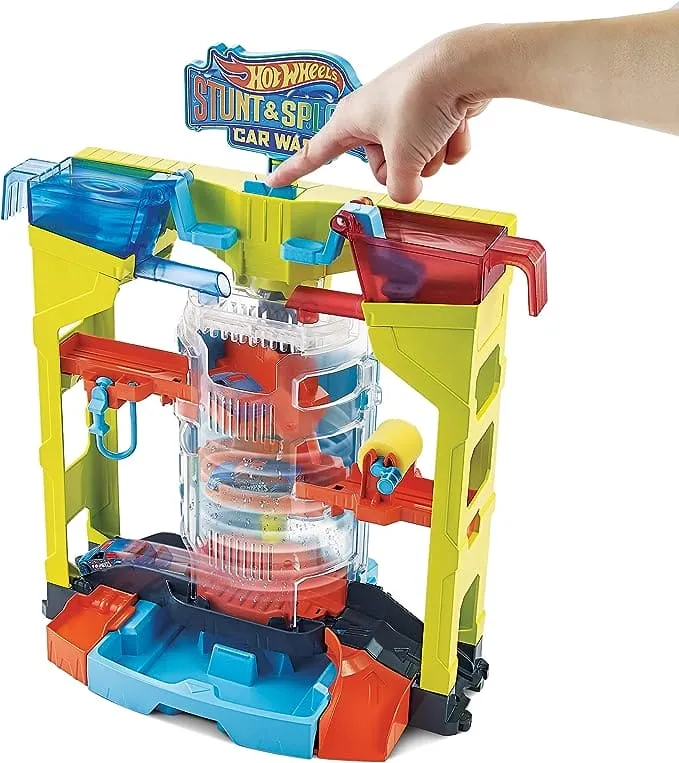 Hot Wheels City Stunt & Splash Car Wash Playset