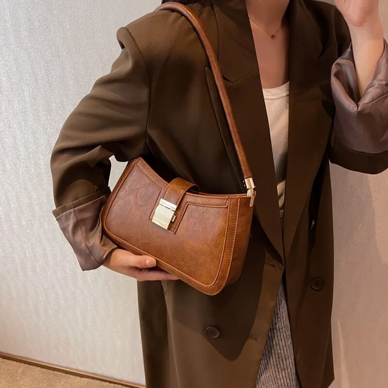 Leather shoulder bag for women