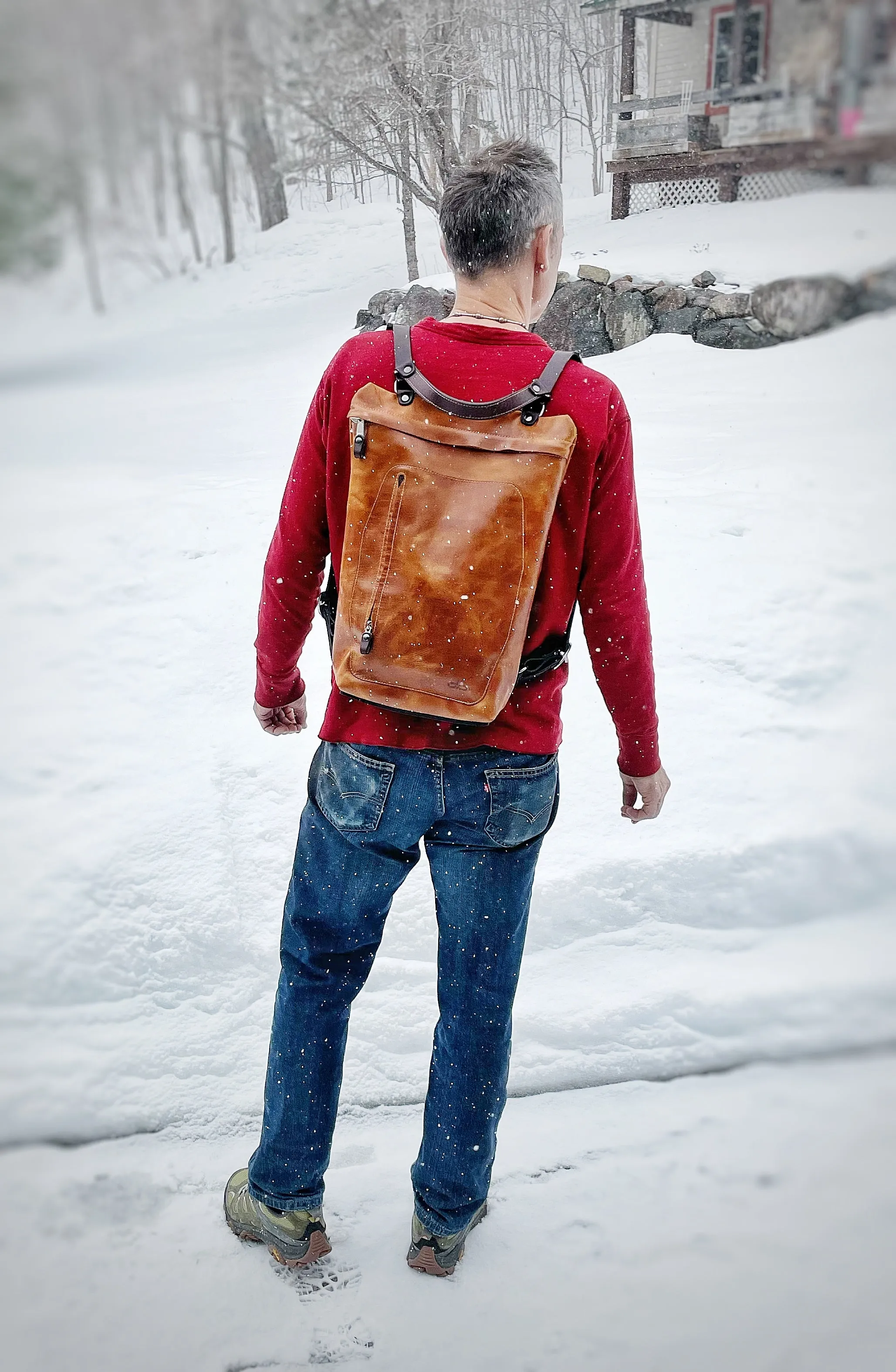 YETI Sling Pack vintage tan